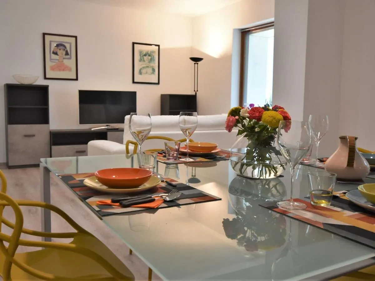 Apartment La Casa Di Lara By Interhome Морбеньо 0*,